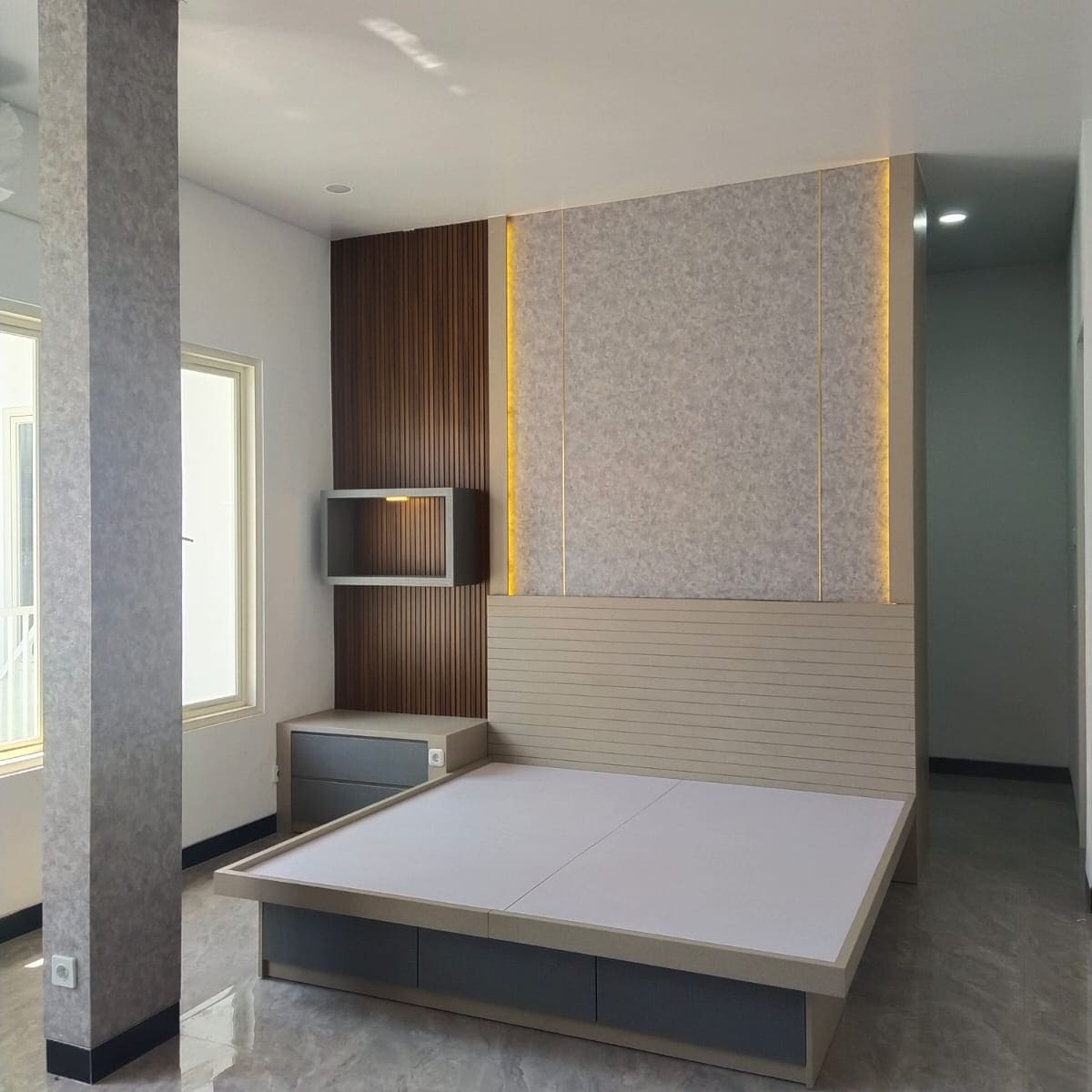 Minimalist Bed Frame & Headboard